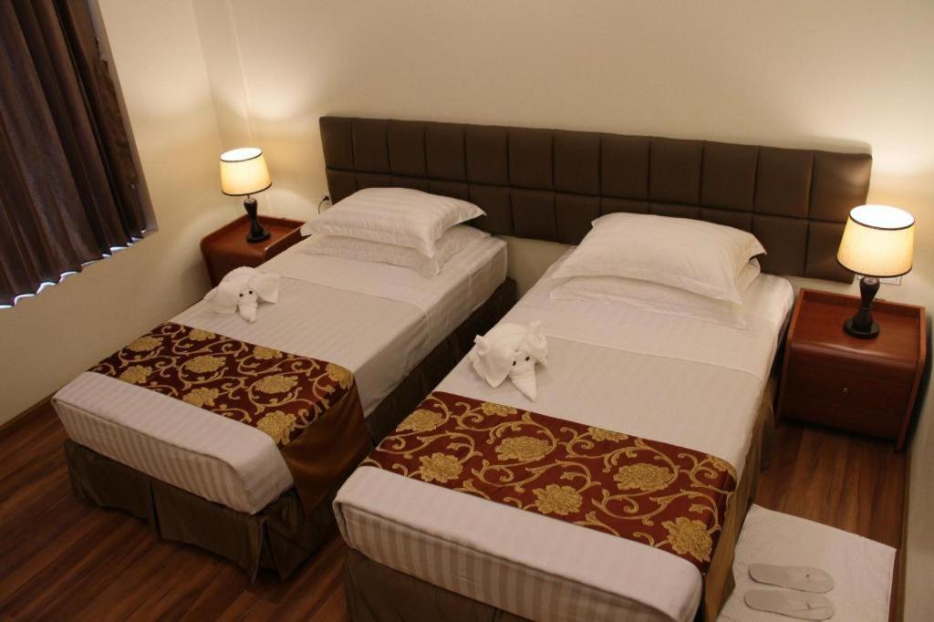 Virati Hotel Yangon Luaran gambar