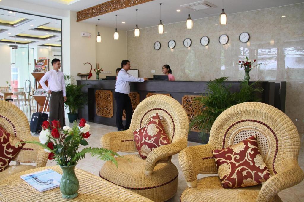 Virati Hotel Yangon Luaran gambar