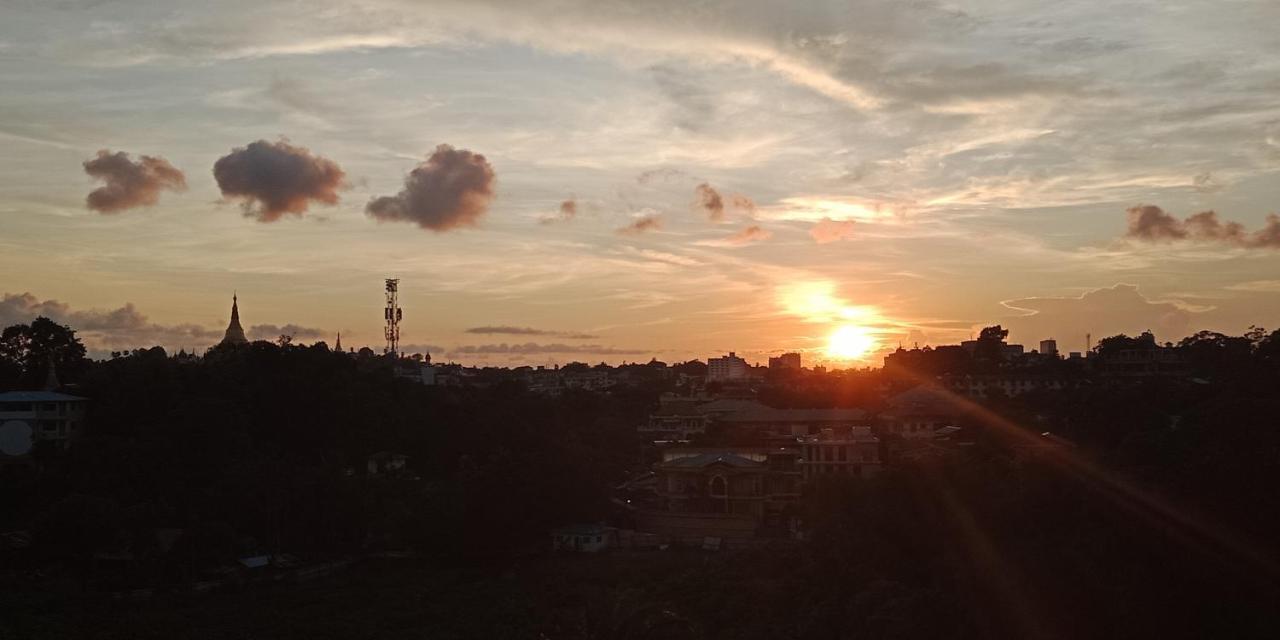 Virati Hotel Yangon Luaran gambar