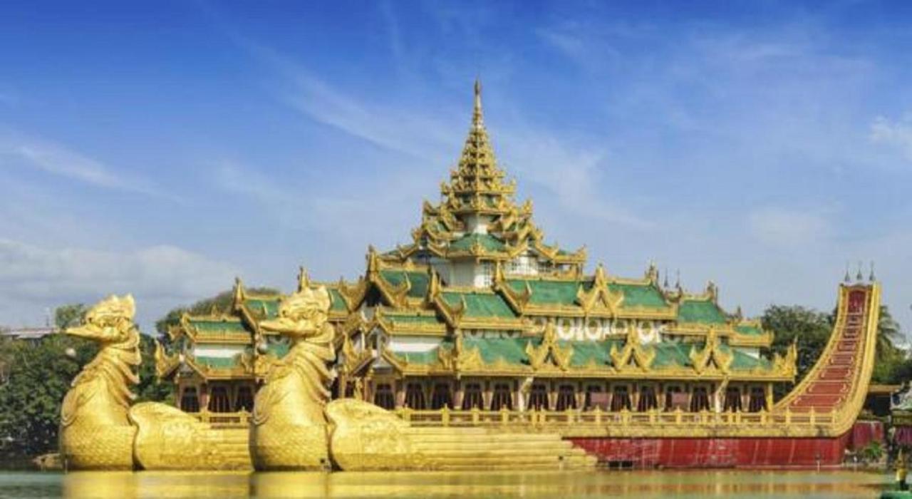 Virati Hotel Yangon Luaran gambar