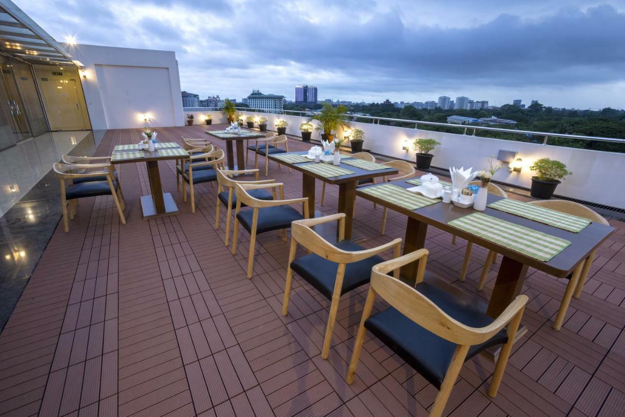 Virati Hotel Yangon Luaran gambar